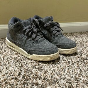 Jordan 3 wool grey size 4.5Y
